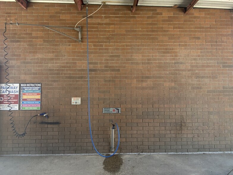 More Photos Of 390 Pratt St, Longmont Carwash For Sale