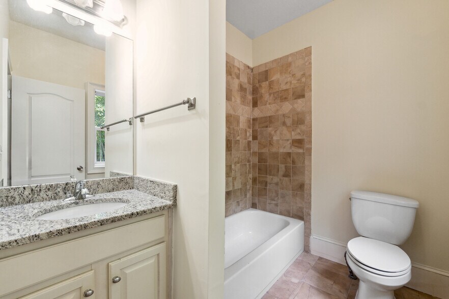 More Photos Of 1303 N Druid Hills Rd NE, Brookhaven Office Residential For Sale