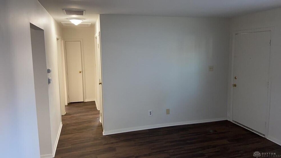 More Photos Of 3214 Illinois Ave, Middletown Apartments For Sale