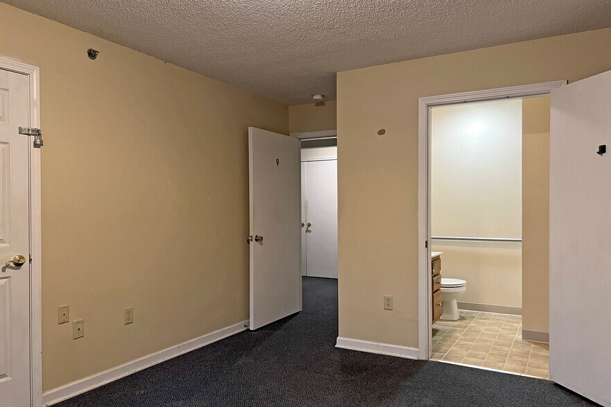 More Photos Of 1117 Brookhaven Rd, Franklin Assisted Living For Sale