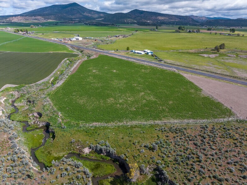 More Photos Of 7555 Madras-Prineville hwy, Madras Land For Sale