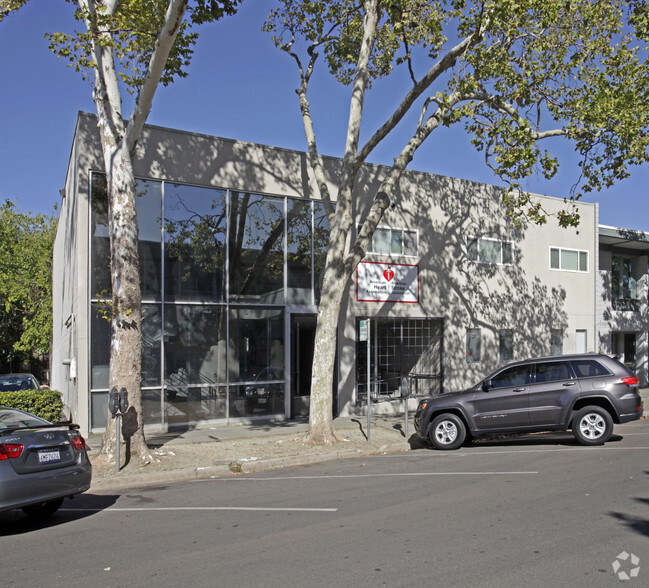 Primary Photo Of 2007 O St, Sacramento Office For Sale