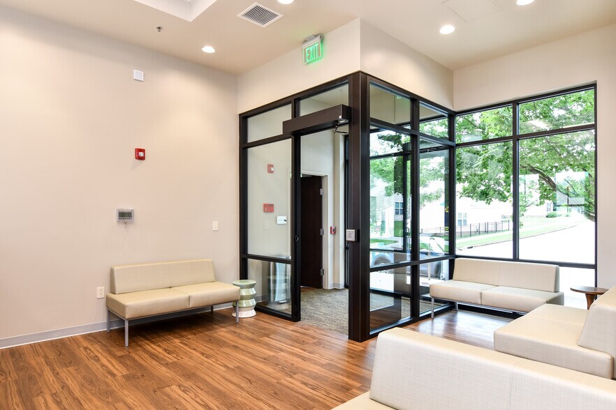 More Photos Of 2 Hatcher Creek St, Simpsonville Medical For Sale