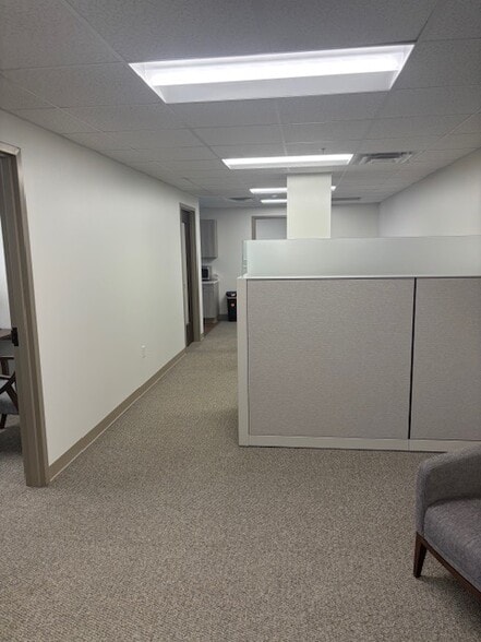 More Photos Of 6200 Highway 100, Nashville Office For Lease