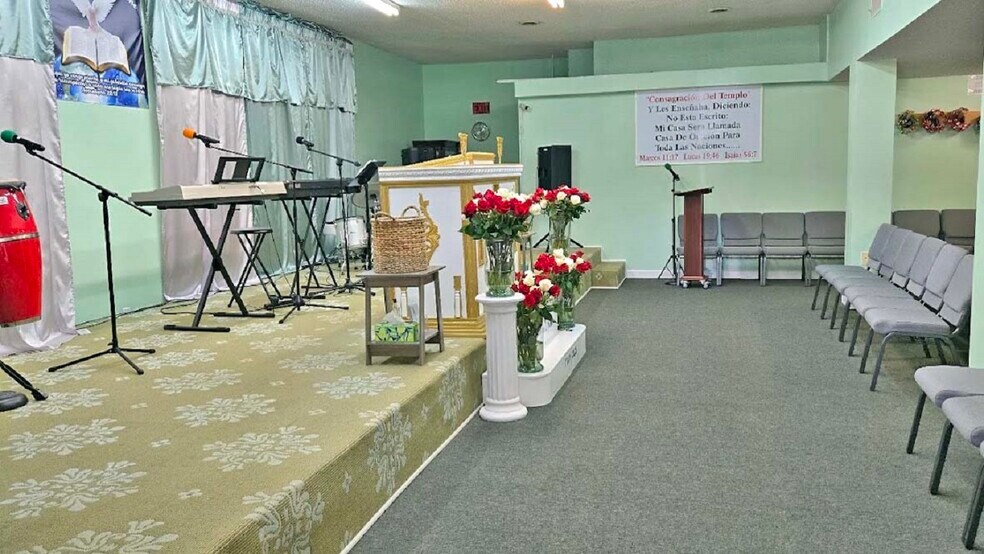 More Photos Of 554 Bragg St, Sanford General Retail For Sale