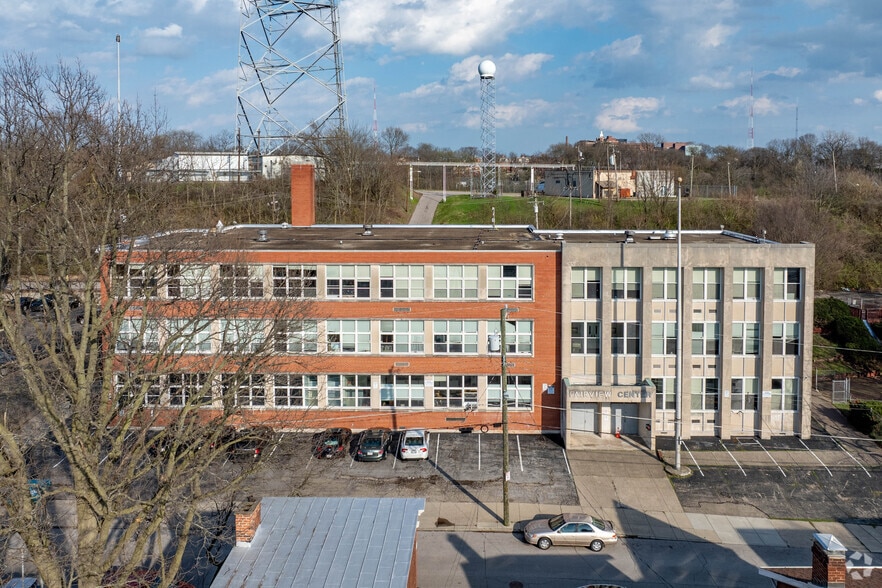 More Photos Of 2232 Stratford Ave, Cincinnati Schools For Sale