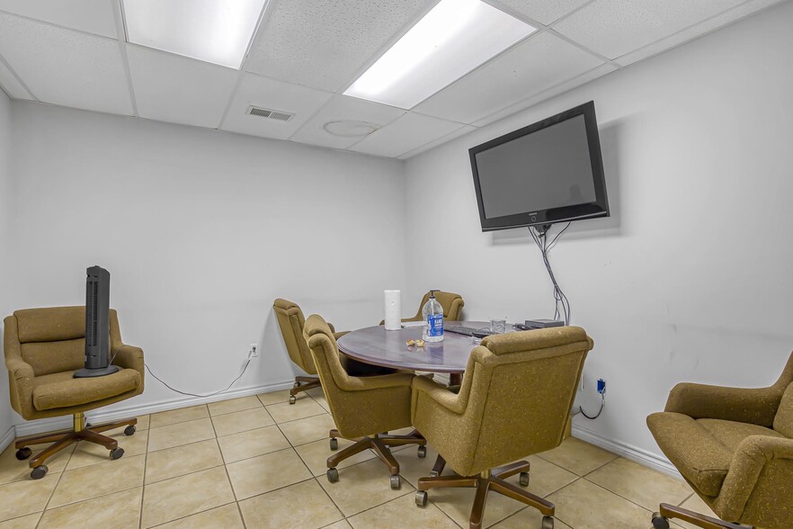 More Photos Of 4008 Avenue H, Rosenberg Land For Sale