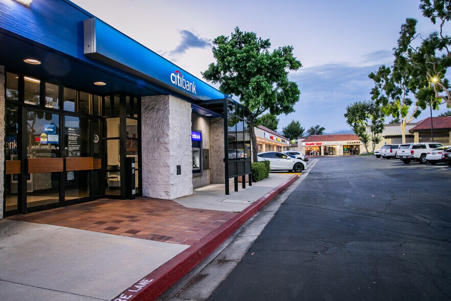 More Photos Of 411-441 E Arrow Hwy, Glendora Unknown For Lease
