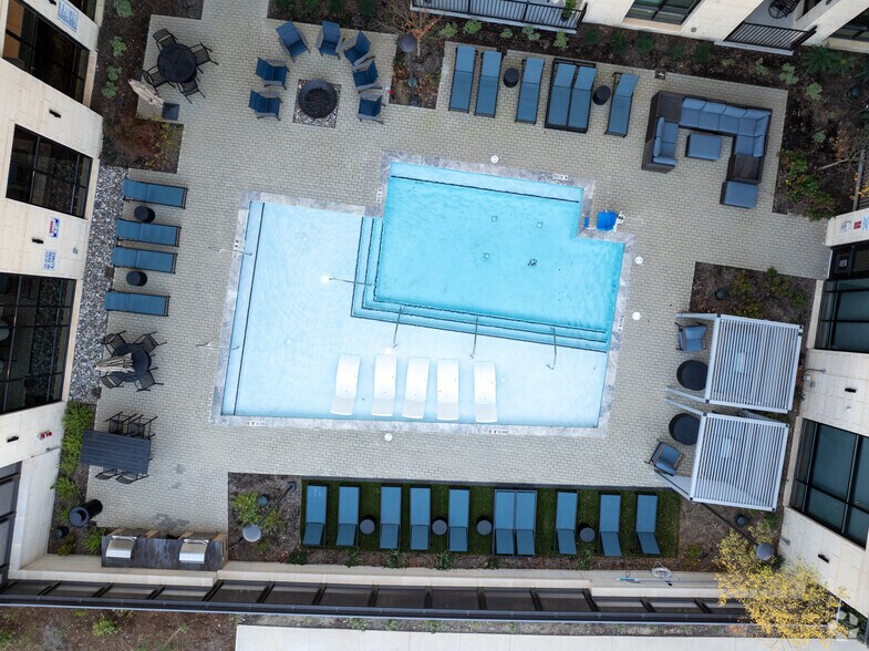 More Photos Of 352 S Walker St, Cary Apartments For Lease