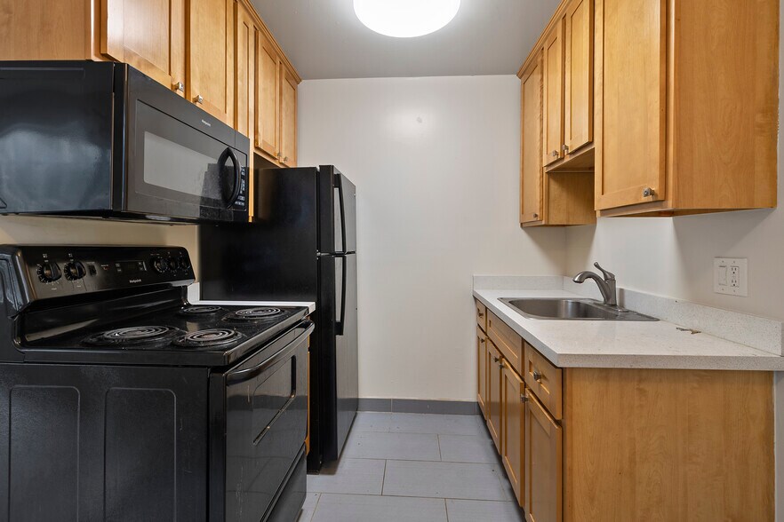More Photos Of 149 Montecito Ave, Oakland Apartments For Sale