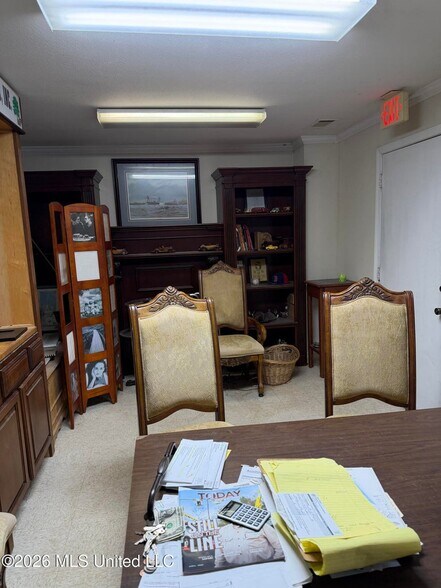 More Photos Of 3200 Dolphin Dr, Gautier Auto Repair For Sale
