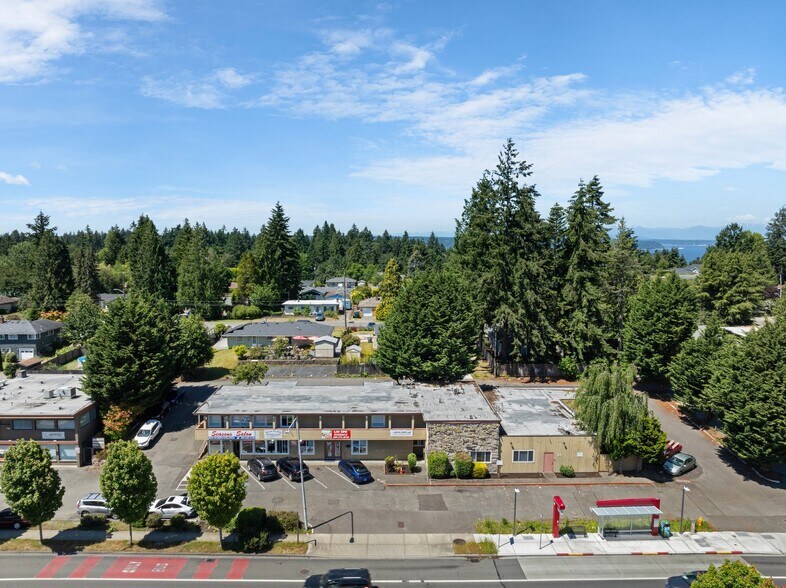 More Photos Of 14235-14237 Ambaum Blvd SW, Burien General Retail For Lease
