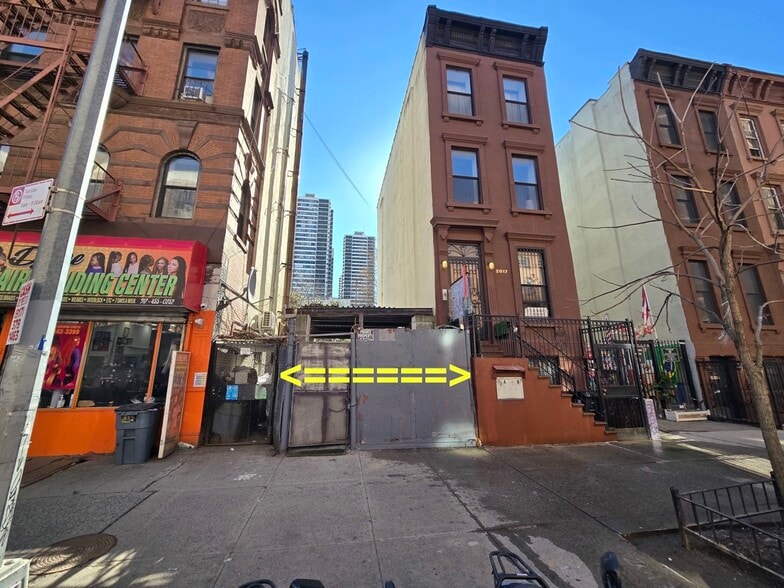 More Photos Of 2019 Lexington ave, New York Land For Sale