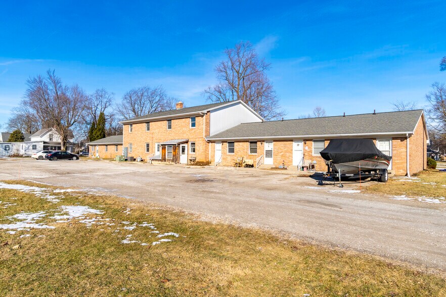 More Photos Of 19022 4th St, New Paris Apartments For Sale