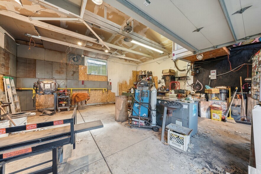 More Photos Of 12406 Larchmere Blvd, Cleveland General Retail For Sale