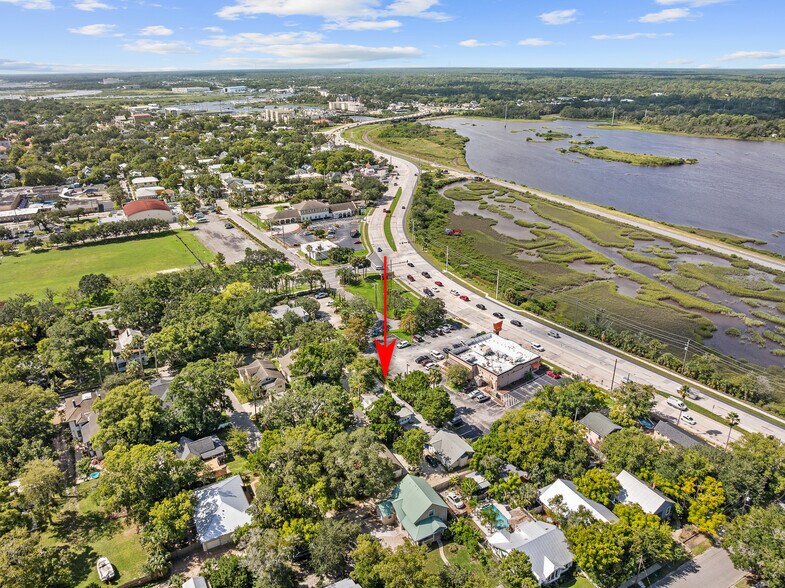 More Photos Of 56 Grove Ave, Saint Augustine Restaurant For Sale