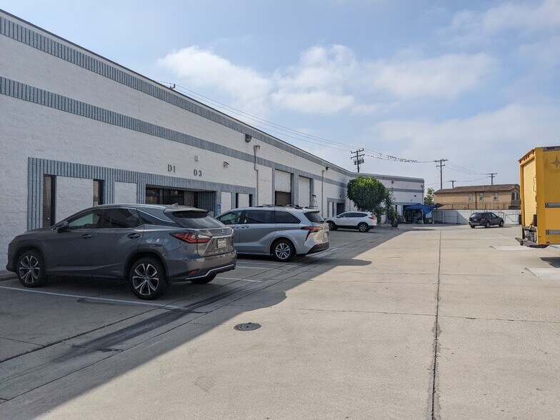 More Photos Of 4700 E Miller Dr, Temple City Warehouse For Lease