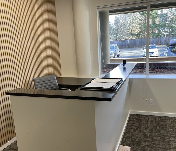 More Photos Of 9505 19th Ave SE, Everett Medical For Lease