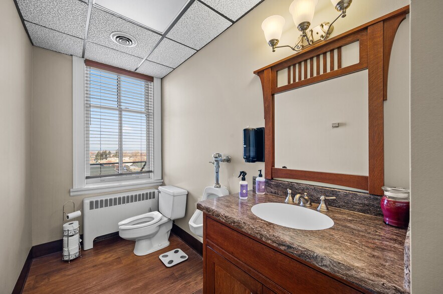 More Photos Of 24 W 6th Ave, Helena Office For Lease