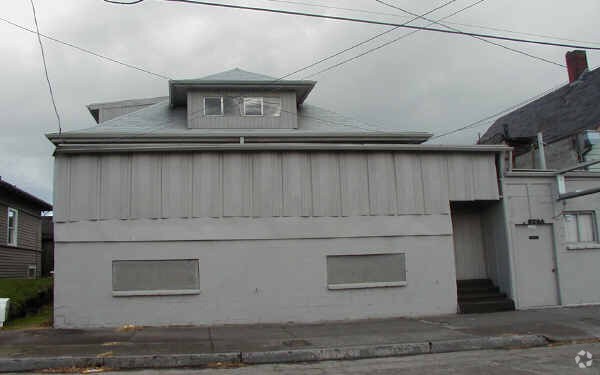 More Photos Of 5829 SE Boise St, Portland Storefront Retail Residential For Sale