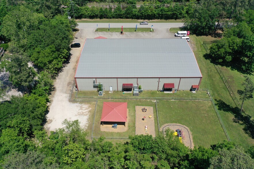 More Photos Of 17155 Old Louetta Rd, Houston Showroom For Sale