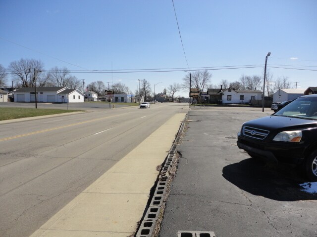 More Photos Of 2821 S Madison St, Muncie General Retail For Lease