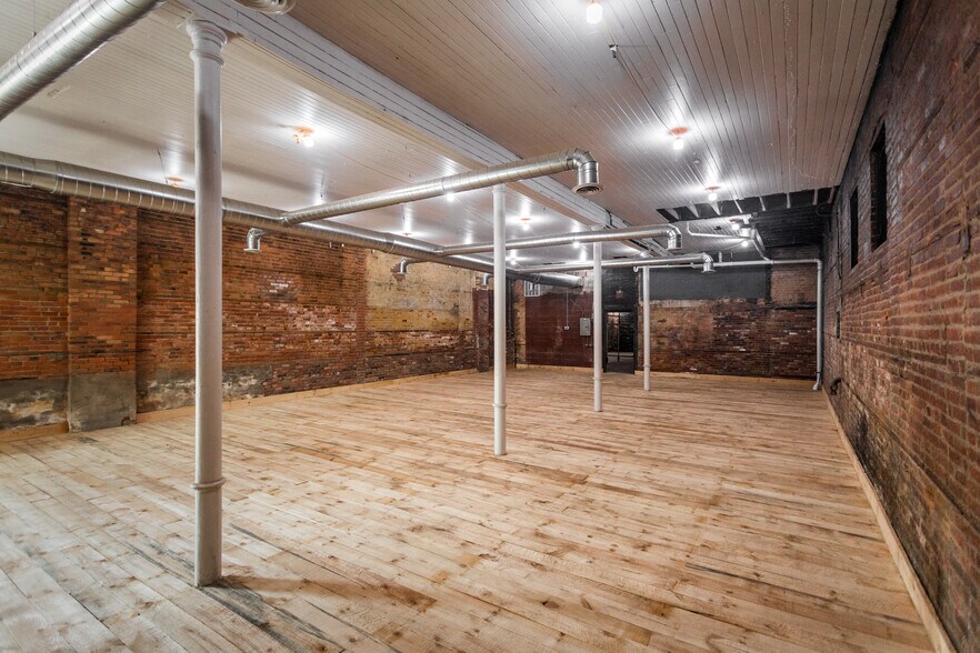 More Photos Of 1842-1846 Michigan Ave, Detroit Storefront Retail Office For Lease