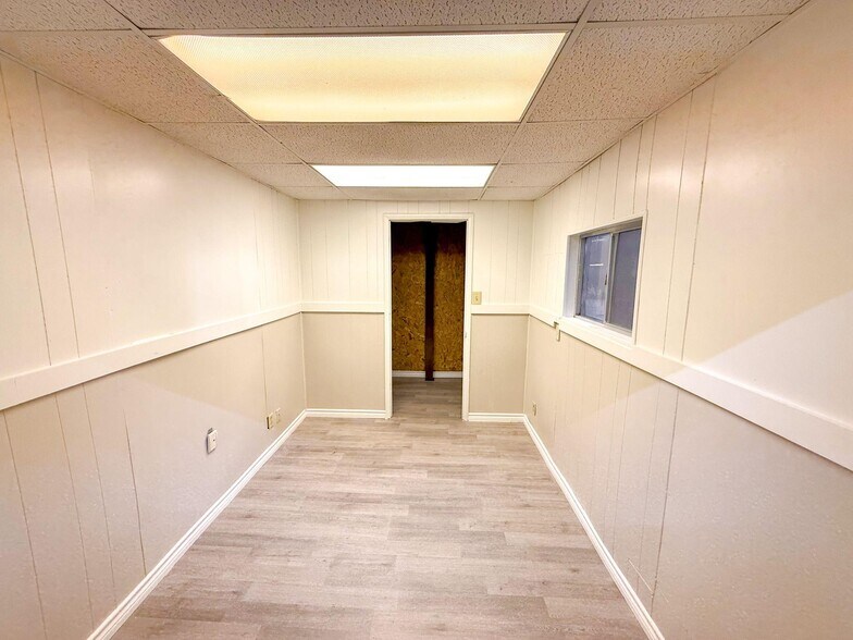 More Photos Of 7007 County 1283 Rd, Odessa Warehouse For Sale