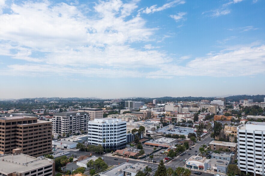 More Photos Of 35 N lake Ave, Pasadena Coworking Space