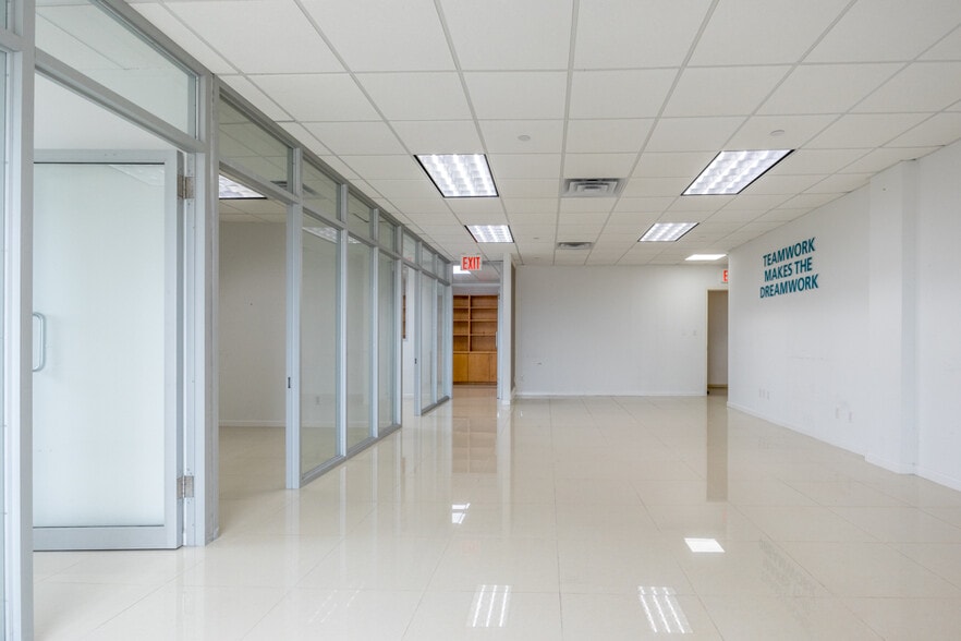 More Photos Of 136-33 37th Ave, Flushing Medical For Sale