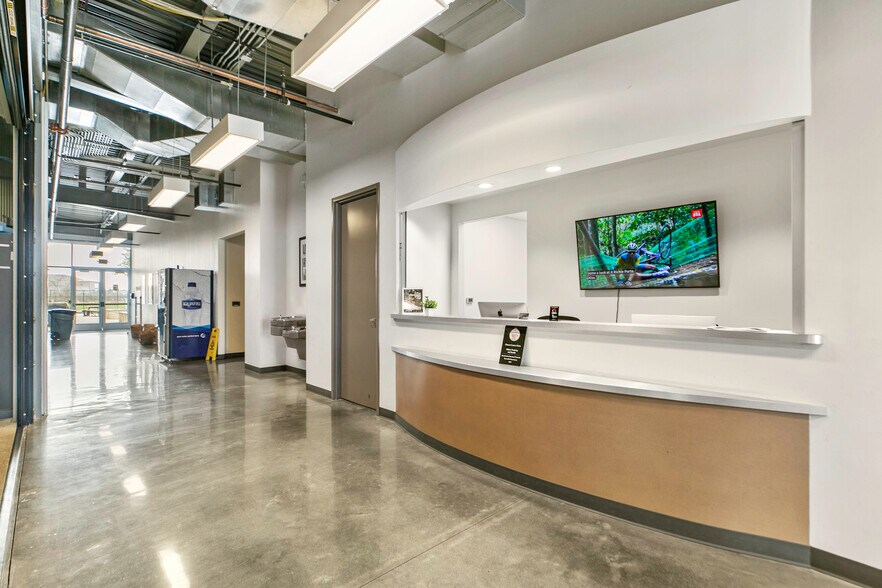 More Photos Of 19711 Stuebner Airline Rd, Spring Medical For Lease