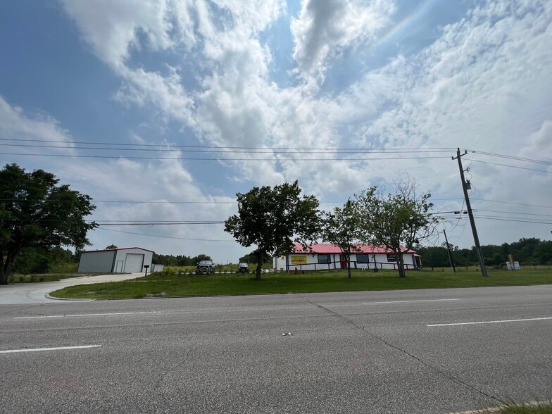 More Photos Of 8050 Red Bluff Rd, Pasadena Freestanding For Sale