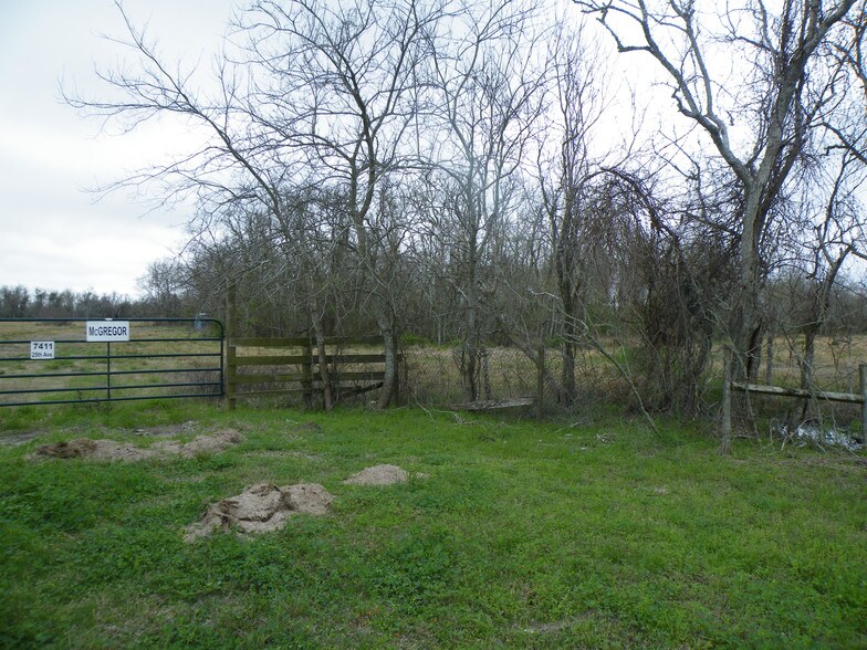 More Photos Of 25th Ave N at Hwy 3, Texas City Land For Sale