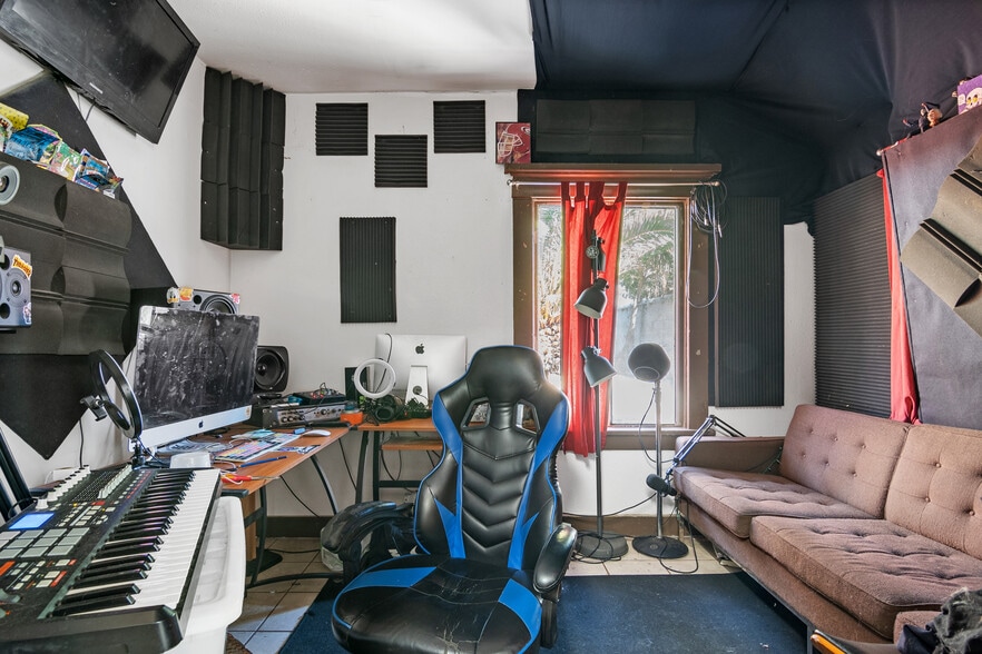 More Photos Of 1917 New Jersey St, Los Angeles Multifamily For Sale