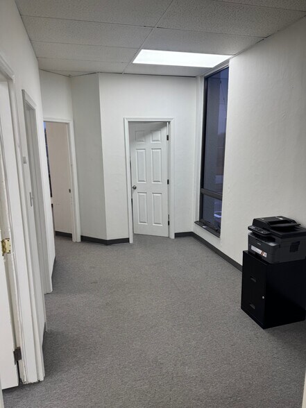 More Photos Of 138 S Rosemont Rd, Virginia Beach Medical For Lease