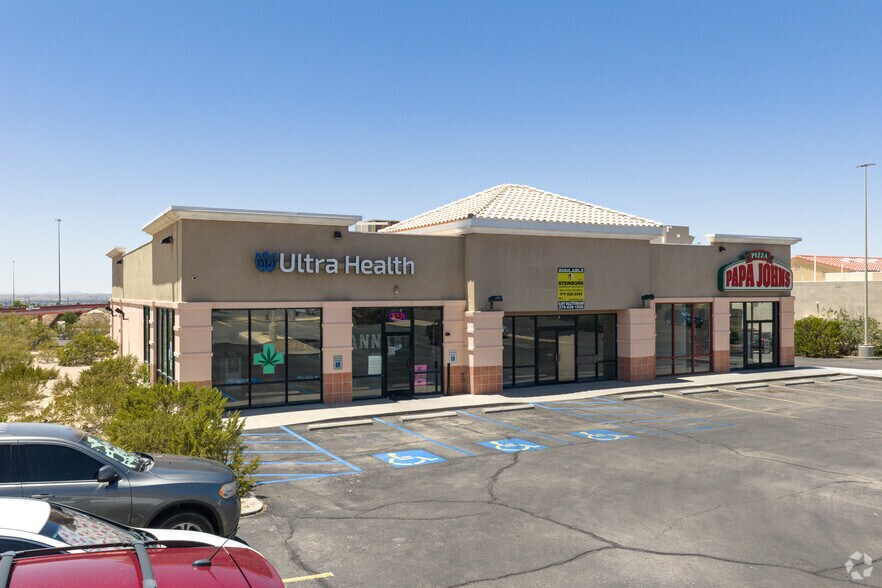 More Photos Of 1965 Bataan Memorial, Las Cruces Storefront For Lease