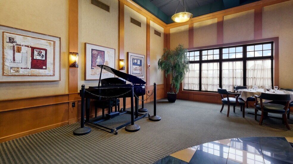 More Photos Of 1373 Easton Rd, Warrington Restaurant For Sale