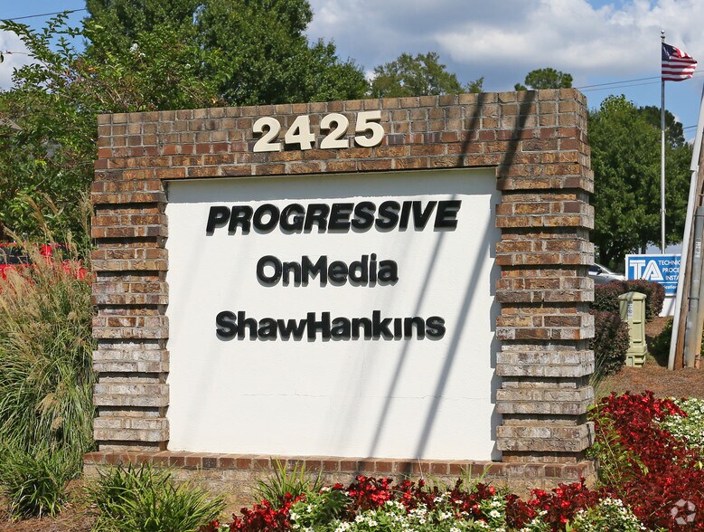 More Photos Of 2425 Westgate Dr, Albany Office For Lease