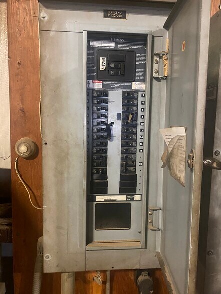 More Photos Of 668 Hollis Rd, Hollis Center Warehouse For Sale