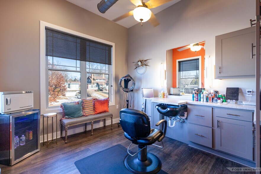 More Photos Of 537 W Main St, Sun Prairie Office For Sale