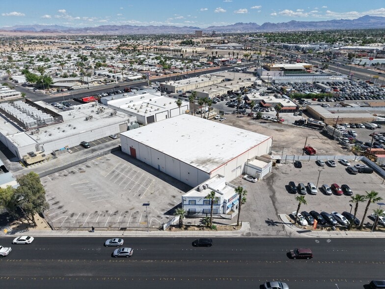 More Photos Of 3250 Palm Pky, Las Vegas Warehouse For Sale