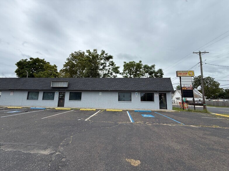 More Photos Of 201-211 Kates Blvd, Millville Freestanding For Lease