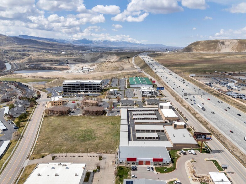 More Photos Of 4285 Thanksgiving Way, Lehi Self Storage For Sale