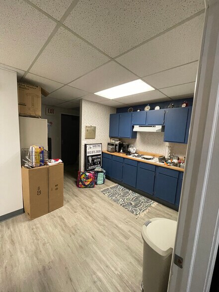 More Photos Of 9459 Lapeer Rd, Davison Office For Lease