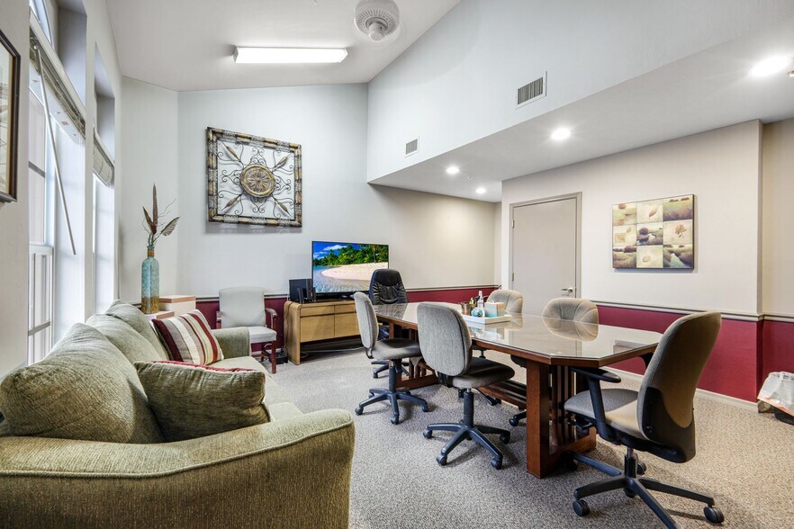 More Photos Of 1361 Royal Palm Square Blvd, Fort Myers Office For Sale