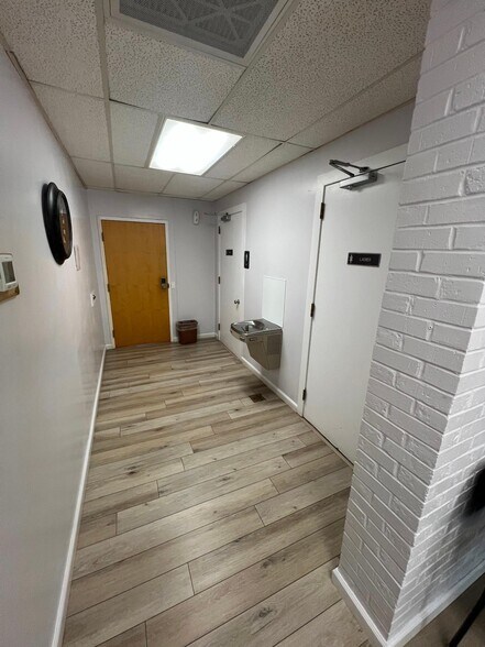 More Photos Of 320 E Lee Ave, Yadkinville Medical For Sale