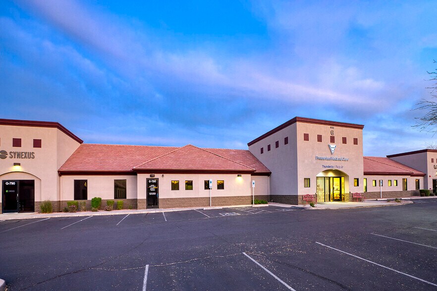 More Photos Of 5750 W Thunderbird Rd, Glendale Unknown For Lease