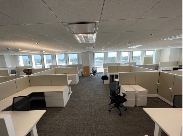 More Photos Of 225 S Lake Ave, Pasadena Unknown For Lease