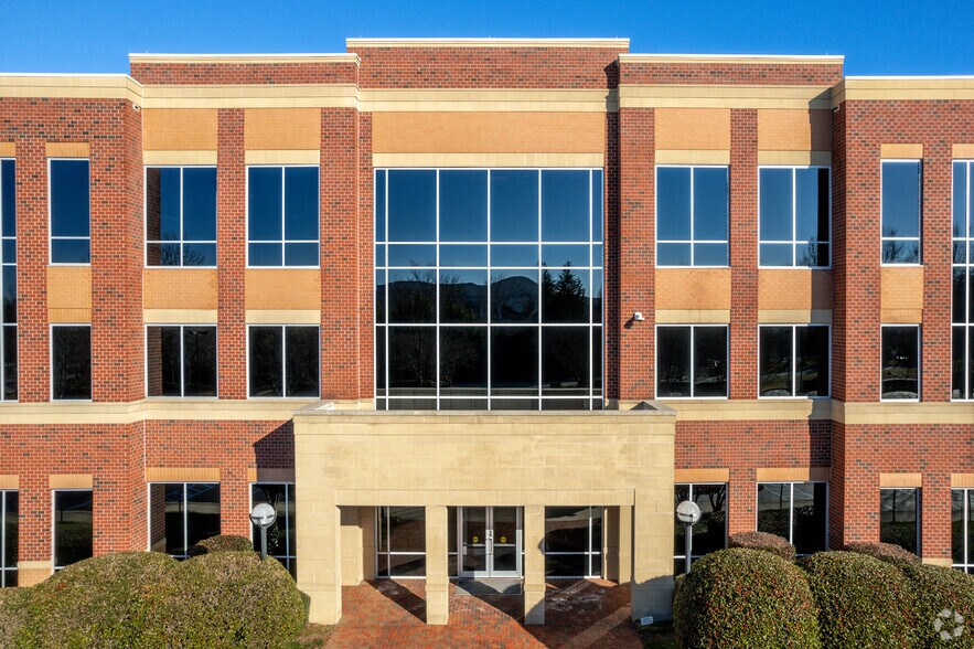 More Photos Of 701 Brookfield Pky, Greenville Office For Lease