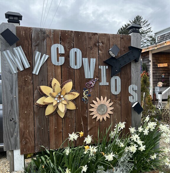 Primary Photo Of 1311 Bay Ave, Ocean Park General Retail For Sale